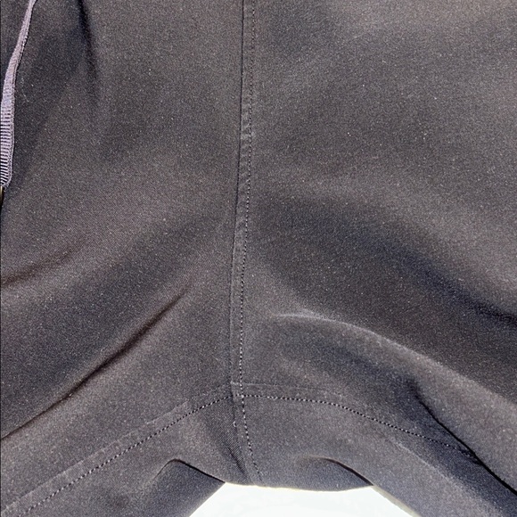 Lululemon Women’s On The Fly Pant, Size 6 - Picture 8 of 8